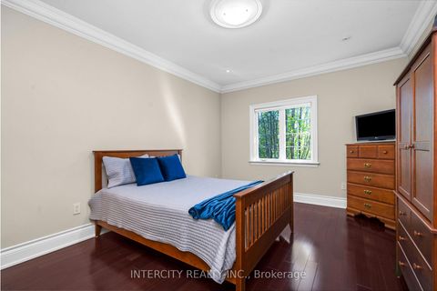 Photo 29 at 118 Park Ridge Drive, Kleinburg, Vaughan