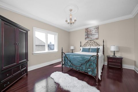 Photo 32 at 118 Park Ridge Drive, Kleinburg, Vaughan