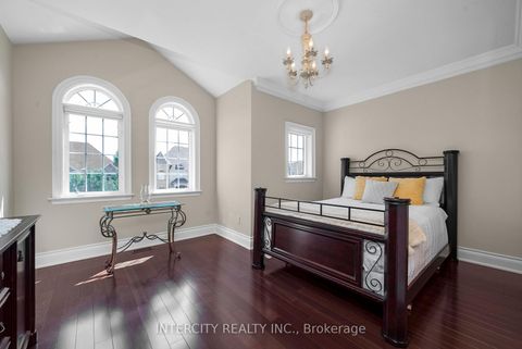 Photo 36 at 118 Park Ridge Drive, Kleinburg, Vaughan