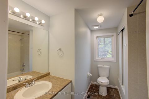 Photo 10 at 14 TUNBRIDGE Road, Georgian Drive, Barrie