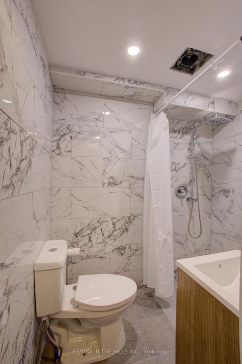 Photo 11 at 14 TUNBRIDGE Road, Georgian Drive, Barrie