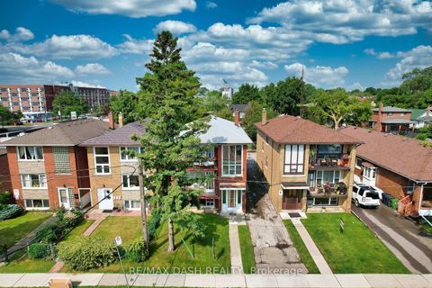 Photo 2 at 8 Nineteenth Street, New Toronto, Toronto
