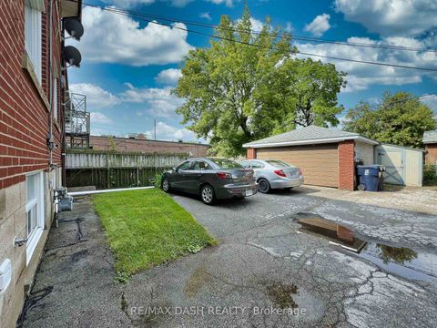 Photo 18 at 8 Nineteenth Street, New Toronto, Toronto