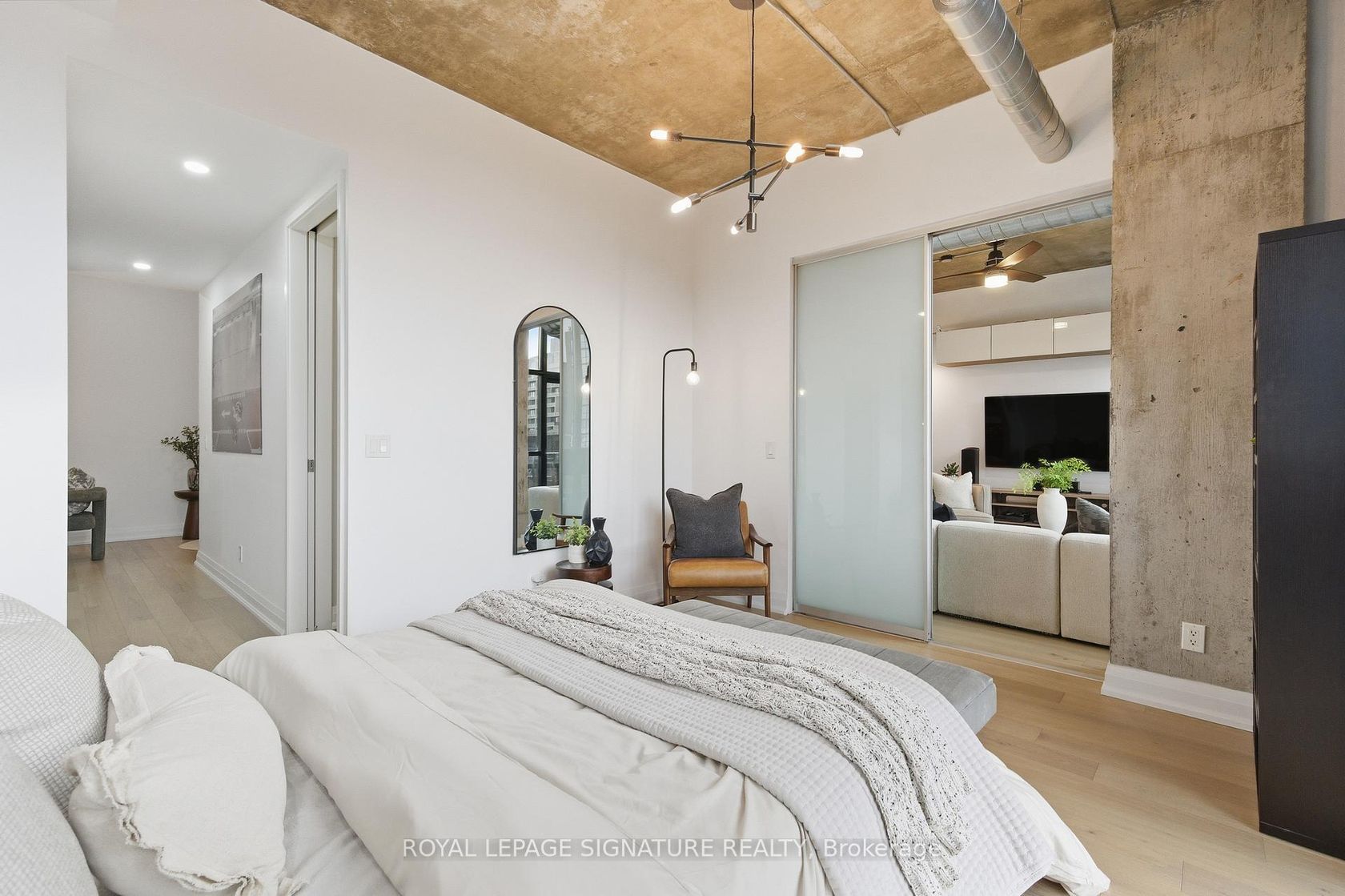 Photo 12 at 503 - 60 Bathurst Street, Niagara, Toronto Photo 12 at 503 - 60 Bathurst Street, Niagara, Toronto