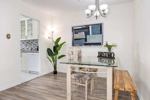 Photo 12 at 1407 - 205 Hilda Avenue, Newtonbrook West, Toronto