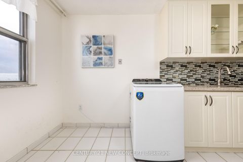 Photo 18 at 1407 - 205 Hilda Avenue, Newtonbrook West, Toronto