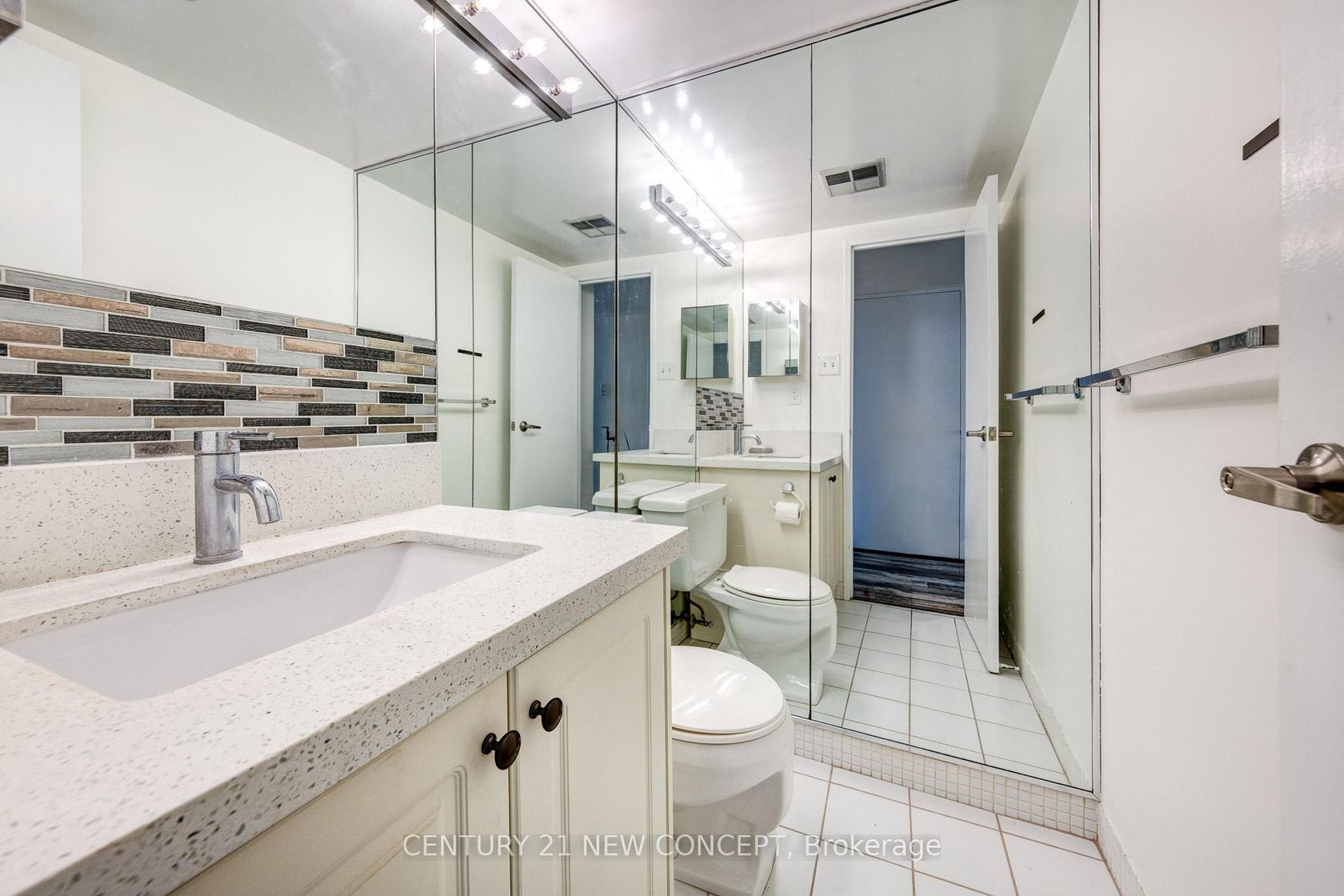 Photo 26 at 1407 - 205 Hilda Avenue, Newtonbrook West, Toronto Photo 26 at 1407 - 205 Hilda Avenue, Newtonbrook West, Toronto