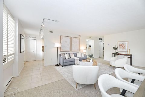 Photo 5 at 320 - 255 The Donway West, Don Mills, Toronto
