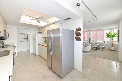 Photo 11 at 320 - 255 The Donway West, Don Mills, Toronto
