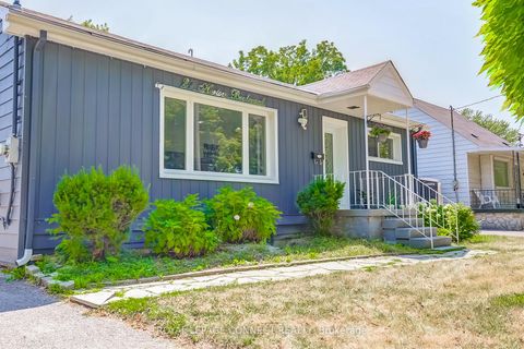 Photo 1 at 27 Horton Boulevard, Eglinton East, Toronto