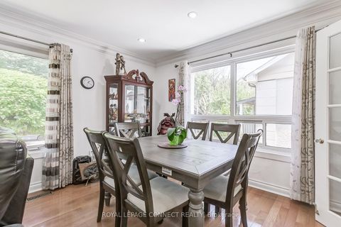 Photo 4 at 27 Horton Boulevard, Eglinton East, Toronto Photo 4 at 27 Horton Boulevard, Eglinton East, Toronto