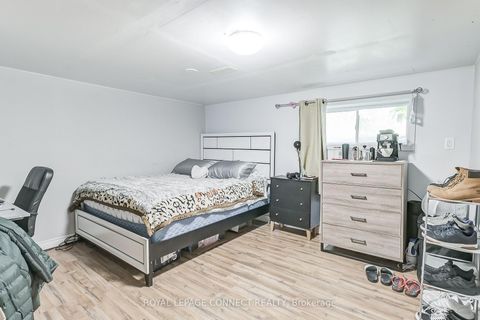 Photo 10 at 27 Horton Boulevard, Eglinton East, Toronto Photo 10 at 27 Horton Boulevard, Eglinton East, Toronto