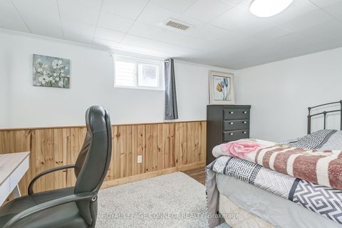 Photo 14 at 27 Horton Boulevard, Eglinton East, Toronto Photo 14 at 27 Horton Boulevard, Eglinton East, Toronto