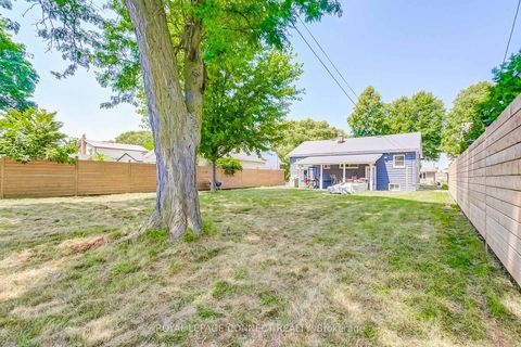 Photo 20 at 27 Horton Boulevard, Eglinton East, Toronto Photo 20 at 27 Horton Boulevard, Eglinton East, Toronto