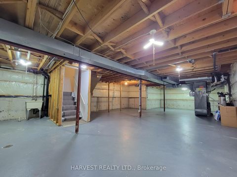 Photo 21 at 25 Nettlecreek Crescent, Milliken, Toronto