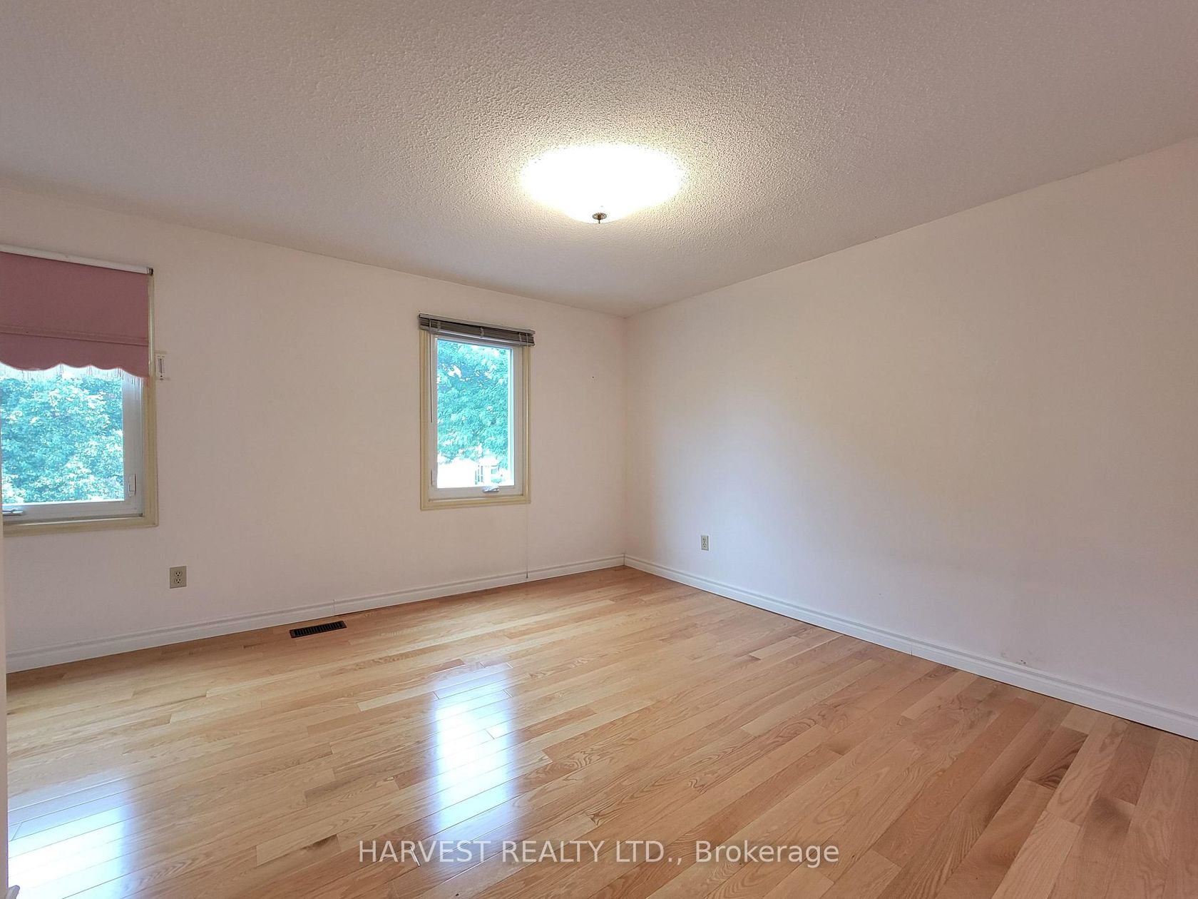 Photo 18 at 25 Nettlecreek Crescent, Milliken, Toronto Photo 18 at 25 Nettlecreek Crescent, Milliken, Toronto