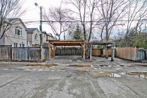Photo 28 at 7 Roslin Avenue, Lawrence Park North, Toronto