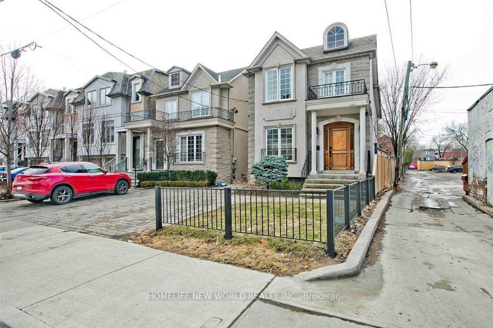 Photo 1 at 7 Roslin Avenue, Lawrence Park North, Toronto Photo 1 at 7 Roslin Avenue, Lawrence Park North, Toronto