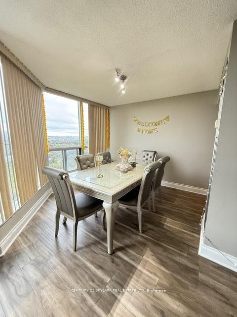 Photo 7 at 1707 - 5 Rowntree Road, Jamestown, Toronto