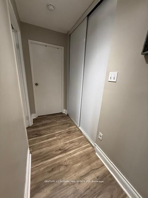 Photo 12 at 1707 - 5 Rowntree Road, Jamestown, Toronto
