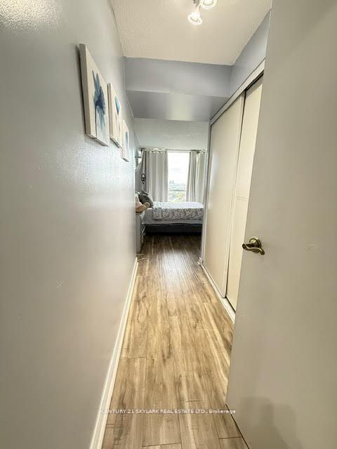 Photo 13 at 1707 - 5 Rowntree Road, Jamestown, Toronto