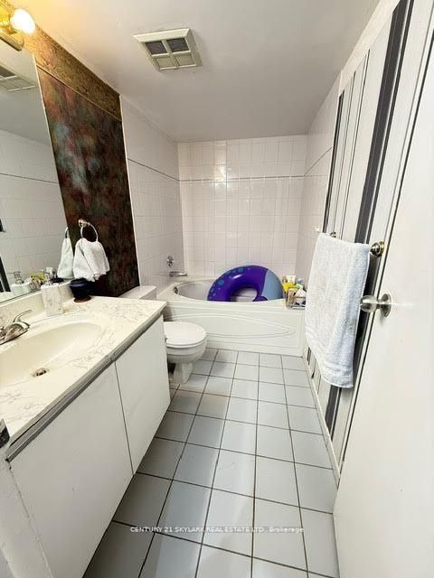 Photo 17 at 1707 - 5 Rowntree Road, Jamestown, Toronto