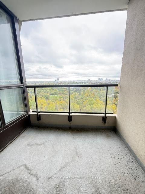 Photo 23 at 1707 - 5 Rowntree Road, Jamestown, Toronto