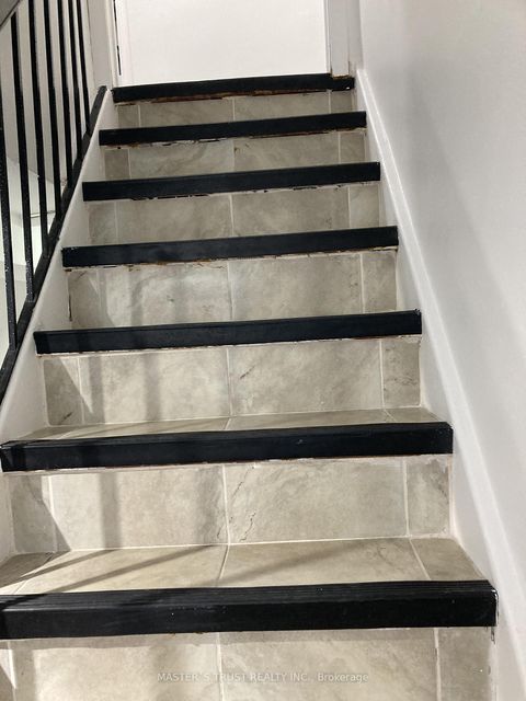 Photo 12 at 116 - 10 Eddystone Avenue, Jane Heights, Toronto