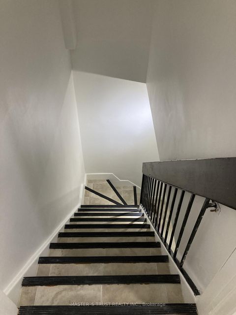 Photo 16 at 116 - 10 Eddystone Avenue, Jane Heights, Toronto