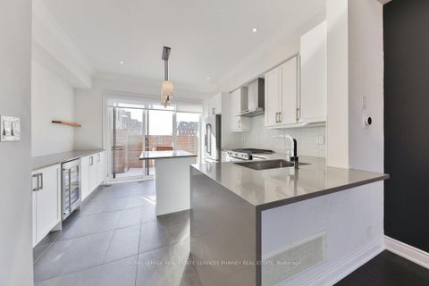 Photo 5 at 10 - 2160 Trafalgar Road W, RO River Oaks, Oakville