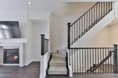 Photo 17 at 10 - 2160 Trafalgar Road W, RO River Oaks, Oakville