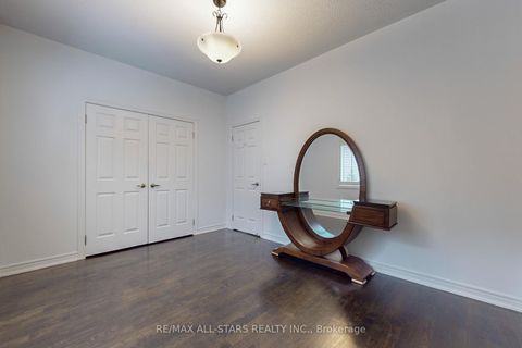 Photo 24 at 2400 Tesla Crescent, JC Joshua Creek, Oakville