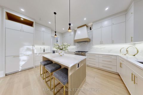 Photo 14 at 160 Lawrence Avenue, Harding, Richmond Hill