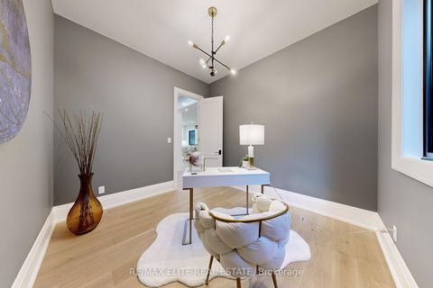 Photo 25 at 160 Lawrence Avenue, Harding, Richmond Hill