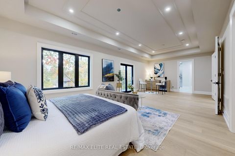 Photo 34 at 160 Lawrence Avenue, Harding, Richmond Hill