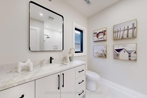 Photo 46 at 160 Lawrence Avenue, Harding, Richmond Hill