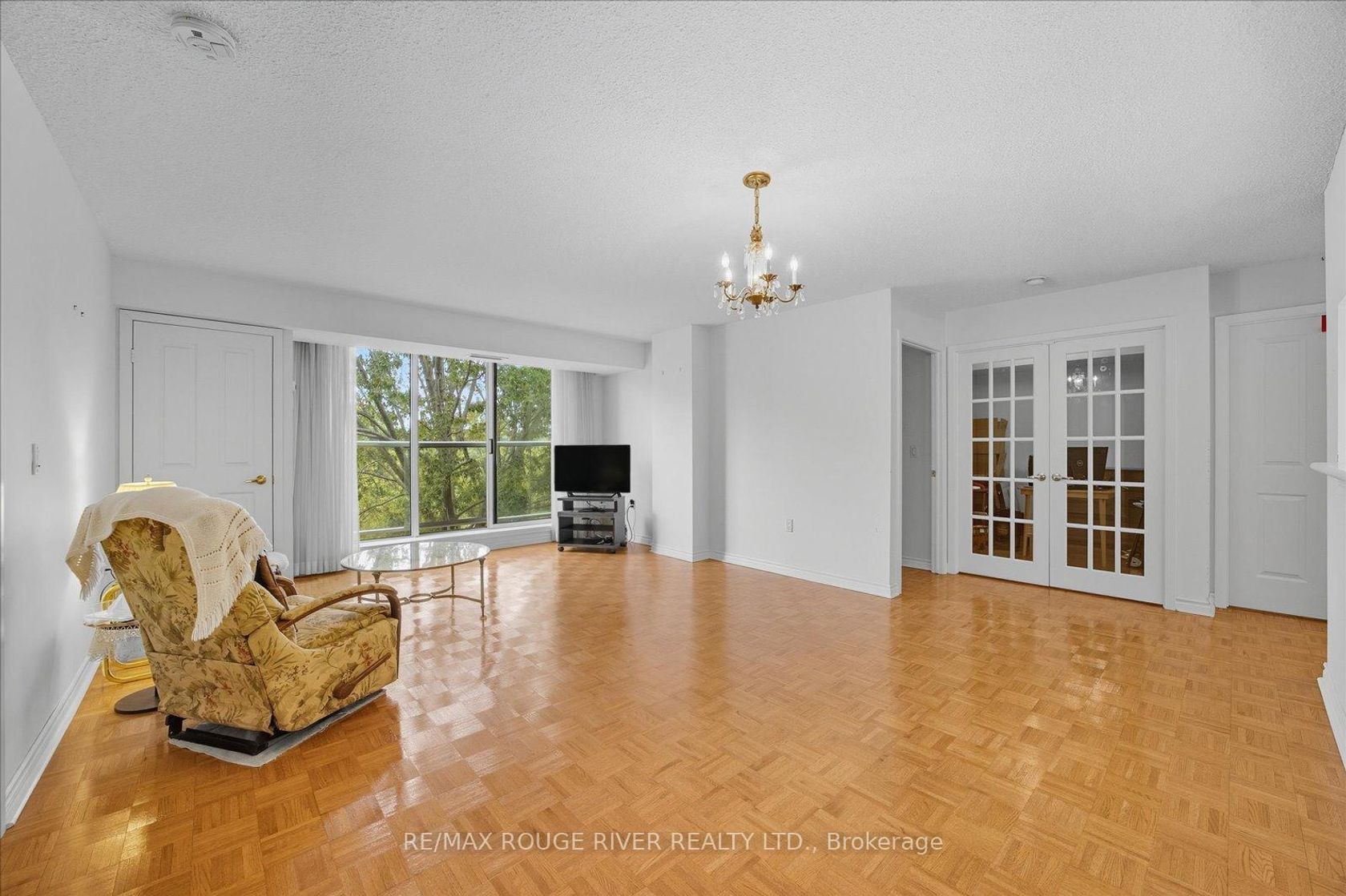 Photo 4 at 513 - 452 Scarborough Golf Road, Woburn, Toronto Photo 4 at 513 - 452 Scarborough Golf Road, Woburn, Toronto