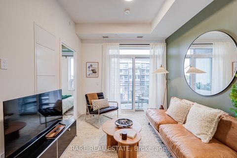 Photo 8 at 450 - 2501 Saw Whet Boulevard, GA Glen Abbey, Oakville