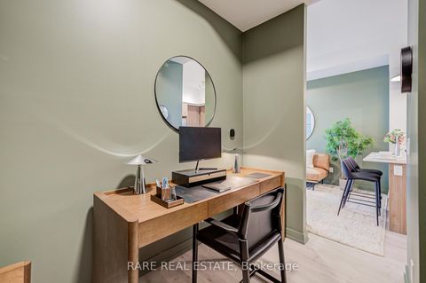 Photo 13 at 450 - 2501 Saw Whet Boulevard, GA Glen Abbey, Oakville