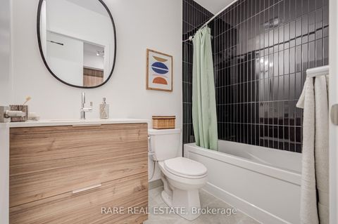 Photo 15 at 450 - 2501 Saw Whet Boulevard, GA Glen Abbey, Oakville