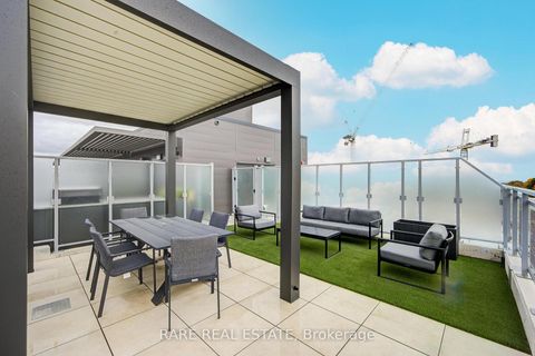 Photo 20 at 450 - 2501 Saw Whet Boulevard, GA Glen Abbey, Oakville