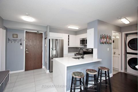 Photo 4 at 615 - 39 ONEIDA Crescent, Langstaff, Richmond Hill