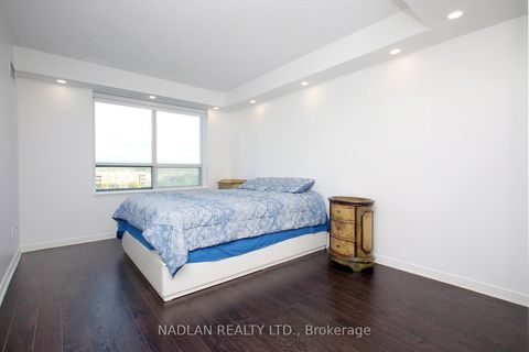 Photo 7 at 615 - 39 ONEIDA Crescent, Langstaff, Richmond Hill