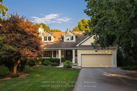 Photo 1 at 17 Elstree Road, Humber Valley, Toronto