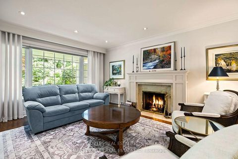 Photo 7 at 17 Elstree Road, Humber Valley, Toronto