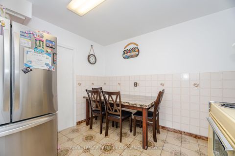 Photo 11 at 2 Del Ria Drive, Maple Leaf, Toronto