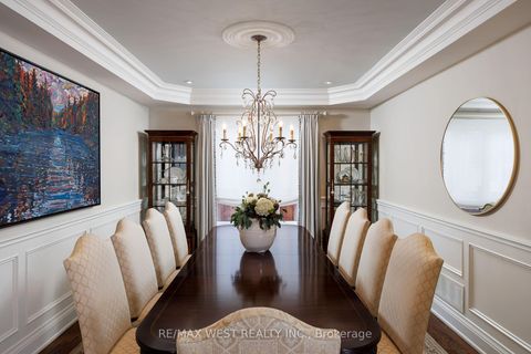 Photo 13 at 37 Cedarland Drive, Rosethorn, Toronto