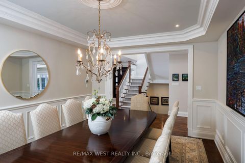 Photo 14 at 37 Cedarland Drive, Rosethorn, Toronto