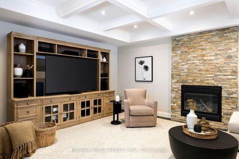 Photo 29 at 37 Cedarland Drive, Rosethorn, Toronto