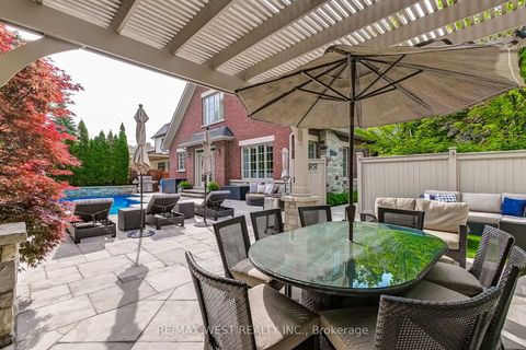 Photo 38 at 37 Cedarland Drive, Rosethorn, Toronto